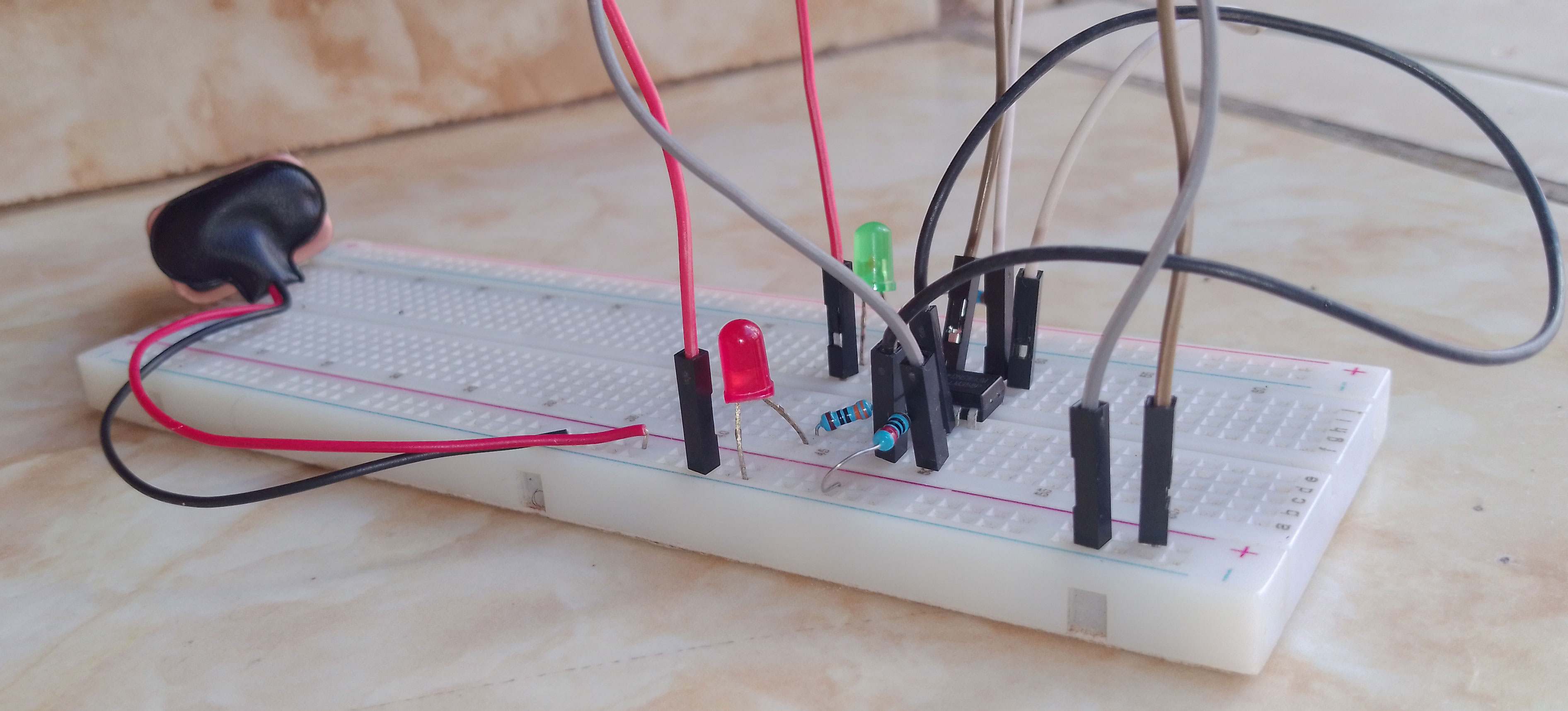 Electronics learning activity with a circuit